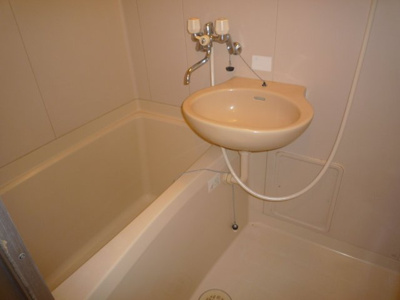 【浴室】 | ジュパ-ル別府 | 別号室の写真になります。現況優先。