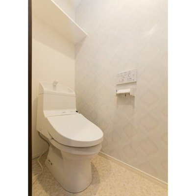 【トイレ】 | L’Opus賀茂 | 別号室の写真になります。現況優先。