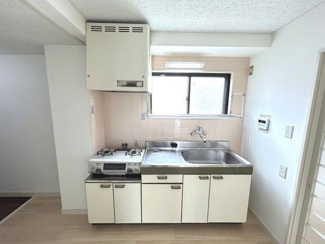 2口コンロ付きキッチンです。
