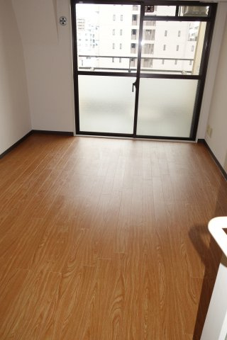 DETOM-1烏丸二条の居間・リビング