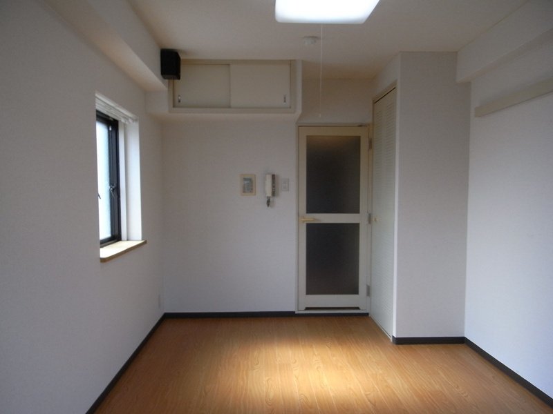 DETOM-1烏丸二条の居間・リビング