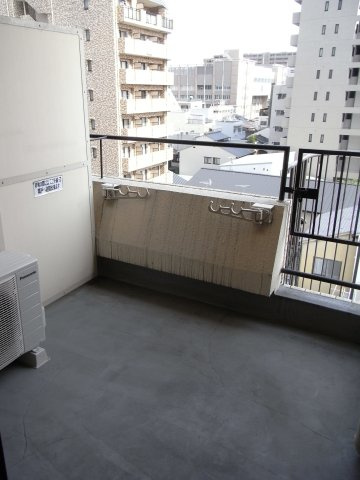 DETOM-1烏丸二条のバルコニー