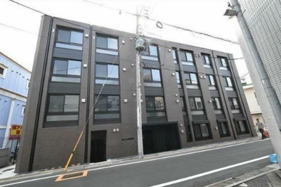 【外観】 | コンポジット野方 | 鉄筋コンクリート造のがっちりとした建物。