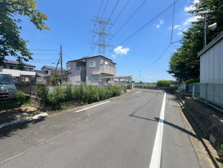 【前面道路含む現地写真】