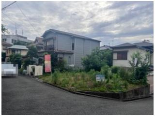 売土地　四條畷市岡山東5丁目（建築条件無し更地）の前面道路含む現地写真