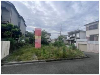 売土地　四條畷市岡山東5丁目（建築条件無し更地）の前面道路含む現地写真