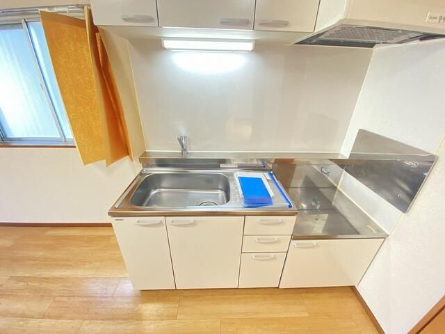 シャトレー新井のキッチン