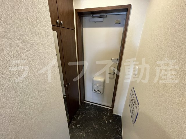 プレセアコート花園B棟の玄関|落ち着いた玄関です