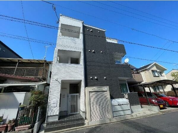 CRASTINE烏森町8丁目(クラスティーネカ