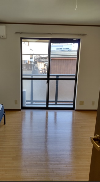 メゾン御所北の居間・リビング