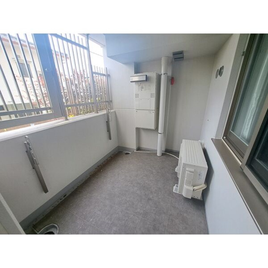 【バルコニー】イニシア神戸森北町 