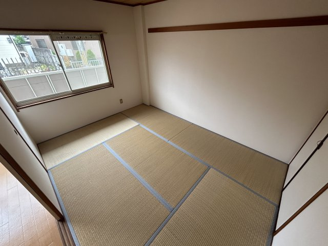 ハイツサンフラワーの和室