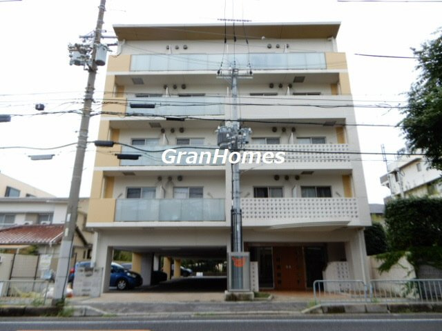 アロハマリーナの外観