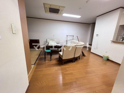 【居間・リビング】 | ソラーナ城南館