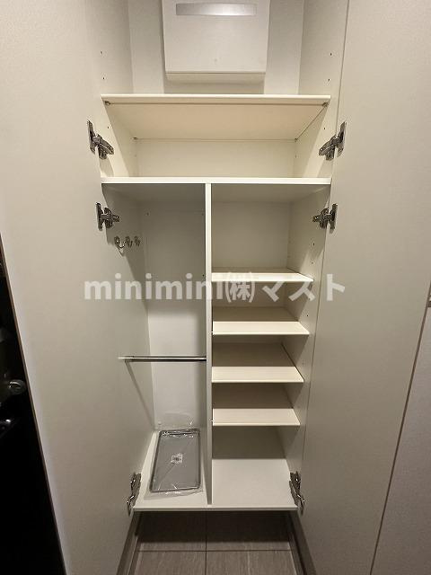 RJRプレシア南堀江の収納
