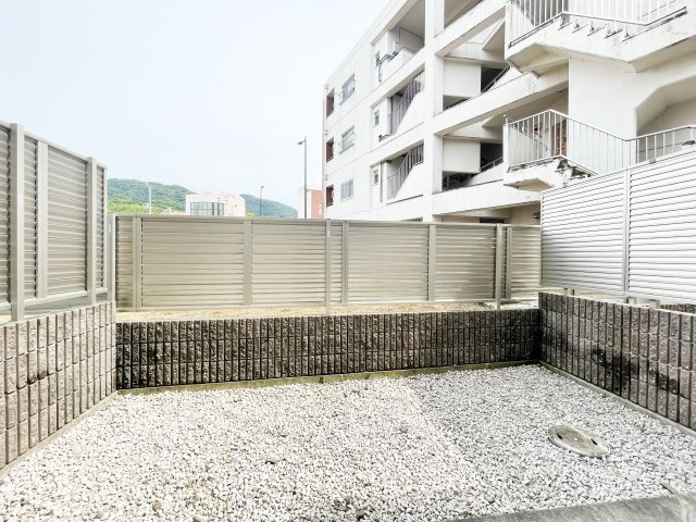 シャーメゾン庄町の庭
