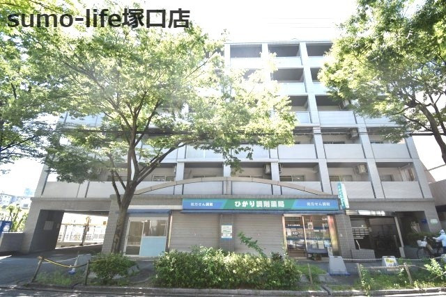 ブルネン武庫之荘の外観