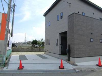 【駐車場】 | エンゼルハウス甲斐市龍地 | 駐車スペースもあります