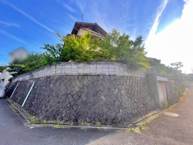 中古戸建　西つつじケ丘大山台１丁目の前面道路含む現地写真