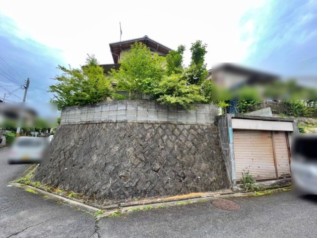 中古戸建　西つつじケ丘大山台１丁目の前面道路含む現地写真