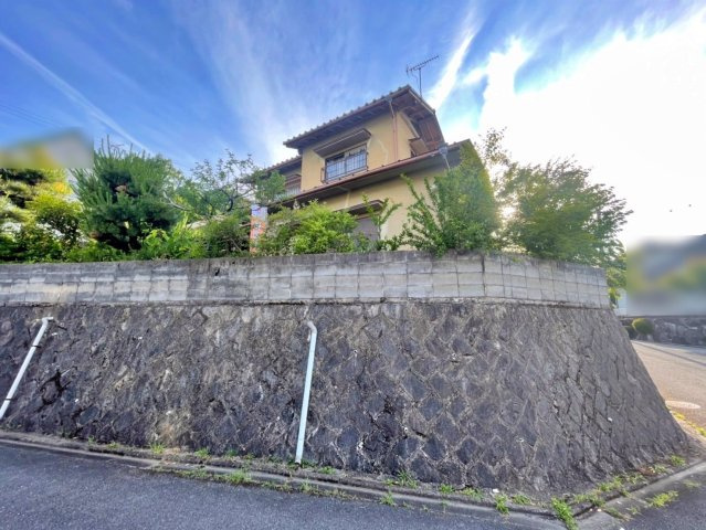 中古戸建　西つつじケ丘大山台１丁目の前面道路含む現地写真