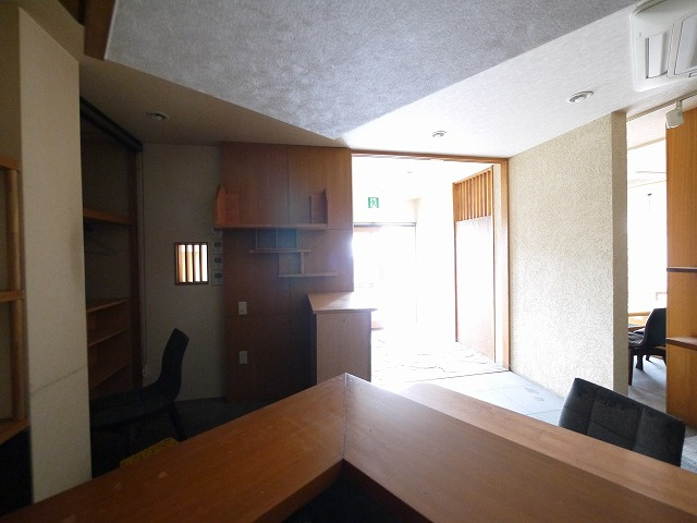 南郡山筒井店舗（667-2）の内装