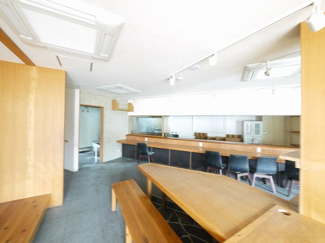 南郡山筒井店舗（667-2）の内装