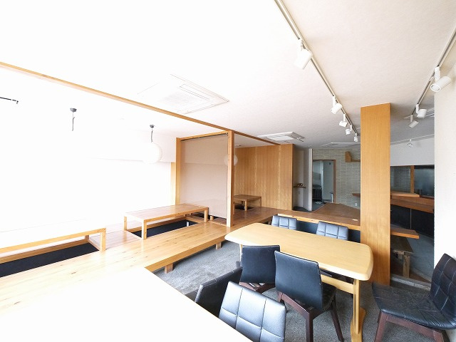 南郡山筒井店舗（667-2）の内装