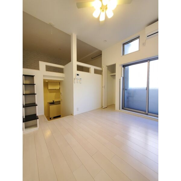 VILLETTA栄の居間・リビング