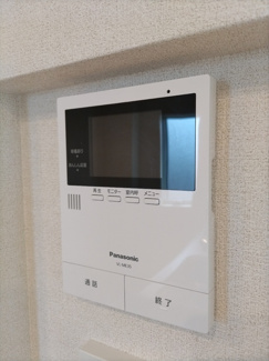 ★モニター付きインターホン★