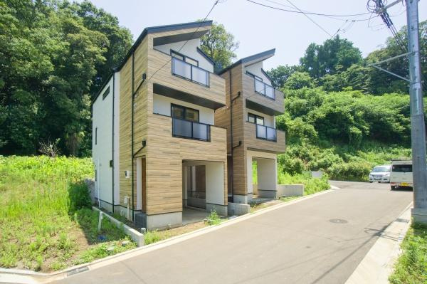 横浜市中区北方町１丁目の新築一戸建の外観|陽当りの良さが伝わります！
是非、現地にてご確認下さい。