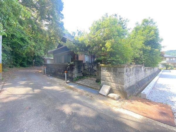海南市阪井　土地の前面道路含む現地写真