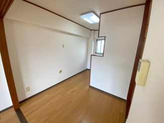 【キッチン】 | レジデンス・クレディ | ※写真は反転タイプのお部屋になります
