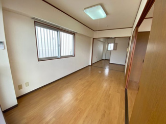 【洋室】 | レジデンス・クレディ | ※写真は反転タイプのお部屋になります
