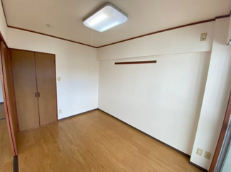 【洋室】 | レジデンス・クレディ | ※写真は反転タイプのお部屋になります
