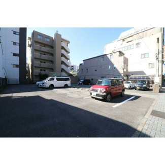 【駐車場】