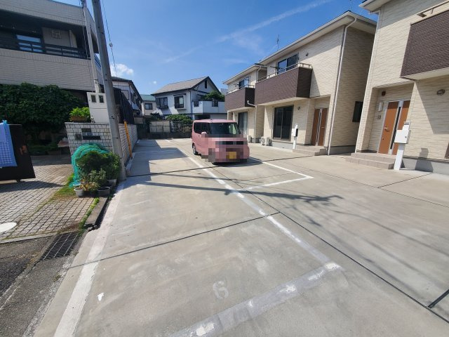 グランソフィア西町Ⅱの駐車場