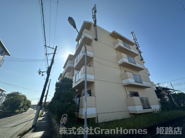 矢倉ハイツの外観