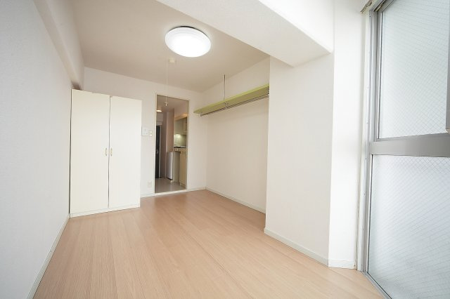 学生会館シティパレス京都の居間・リビング|※部屋タイプ：A