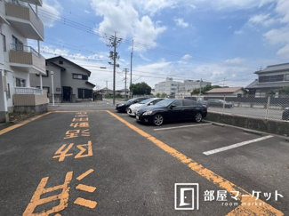 【駐車場】