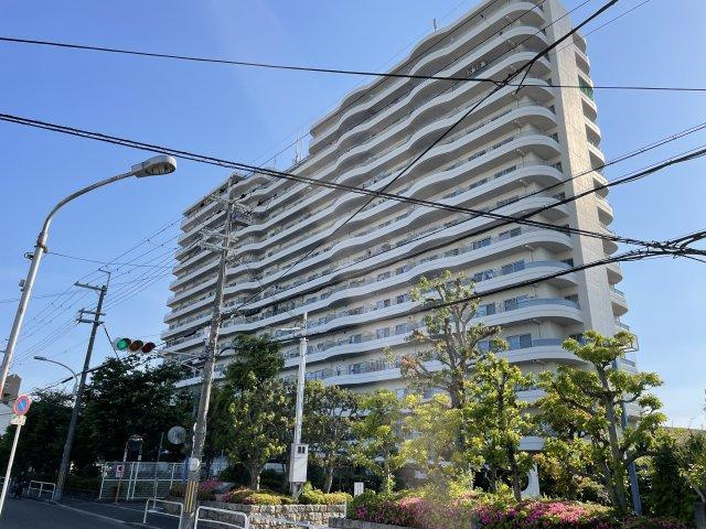 インテリジェントシティの外観|新しい生活にいかがでしょうか？外観はお住まいの顔になります。こだわりたいポイントですね。水回りリフォームやリノベーションも承ってます。
■現地見学・資金計画相談・住宅ローン相談もお問合せ受付中■