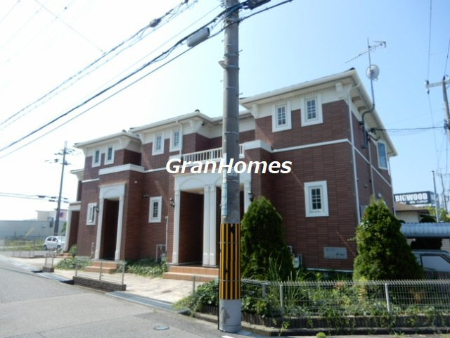 グラン・シャリオ住吉の外観