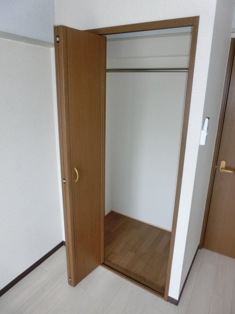 新町ロイヤルハイツの収納