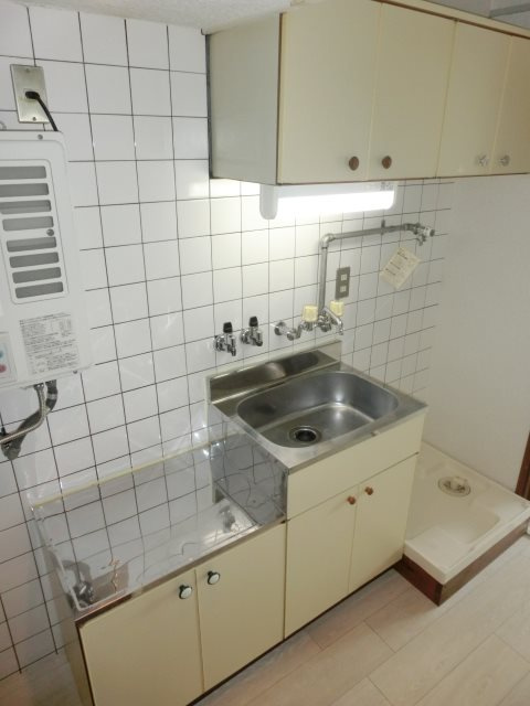 新町ロイヤルハイツのキッチン