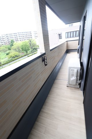 Freesiaのバルコニー