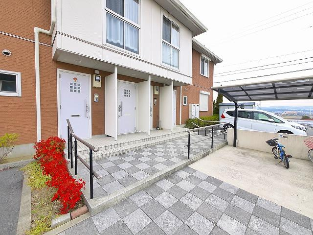 グランパルク州見のエントランス