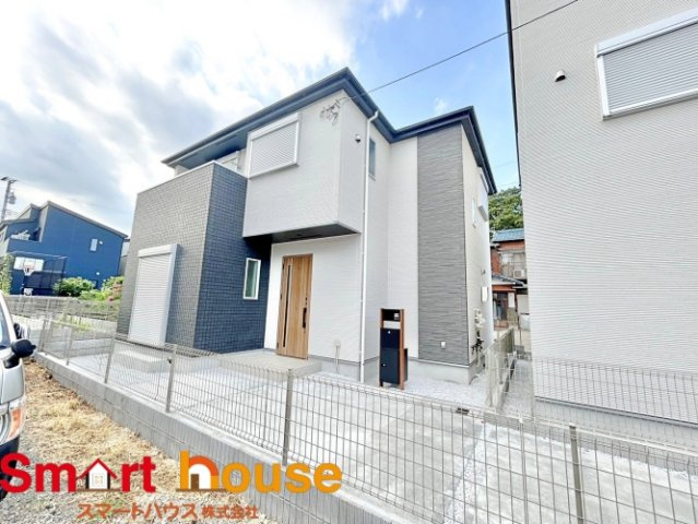 座間市座間一丁目　新築2棟　車2台駐車可　（座間小・西中）の外観|全棟、人口大理石天板キッチン！食洗器付き♪
住宅の事で気になることは、お気軽にお問い合わせください。