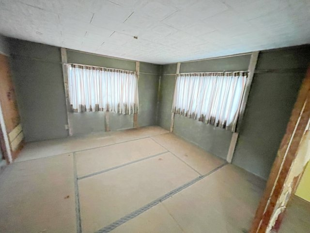 白河市双石板谷地　事務所・車庫の和室