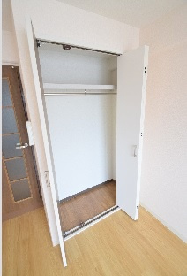 ピラーズ御所西の収納
