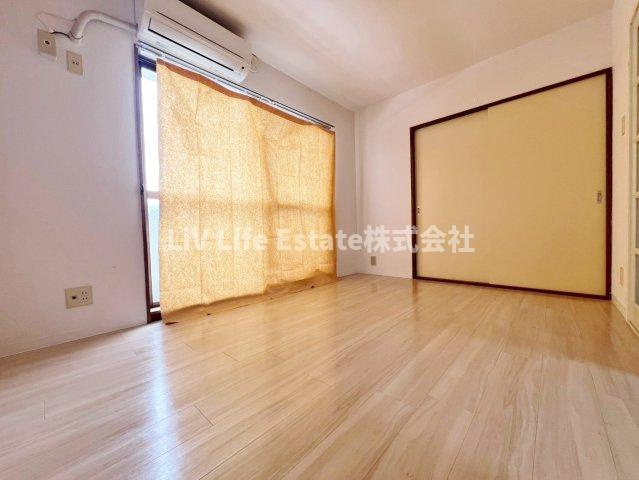 モンシャトー小金井成和の洋室